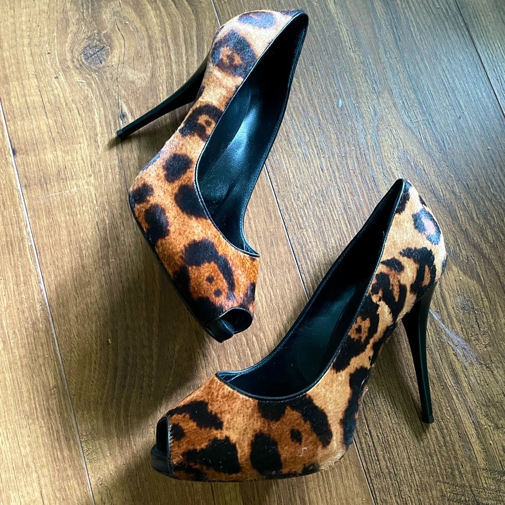 Giuseppe Zanotti Animal Print Peep Toe heels size 9